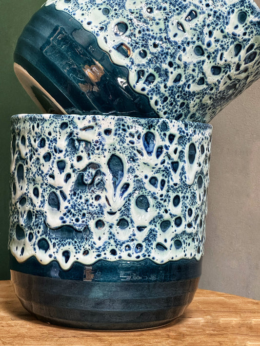 Reactive glaze- Sapphire pot