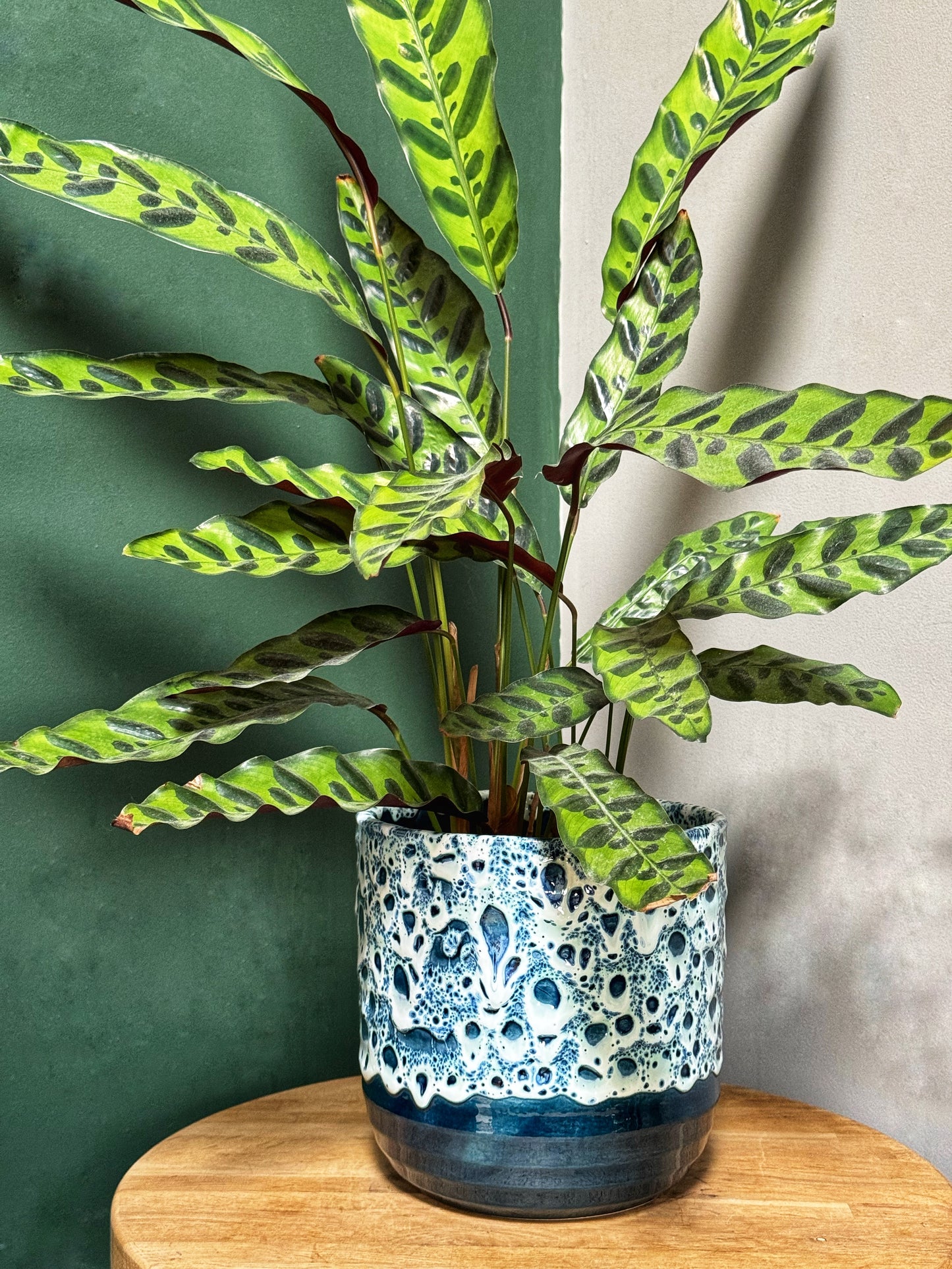 Reactive glaze- Sapphire pot